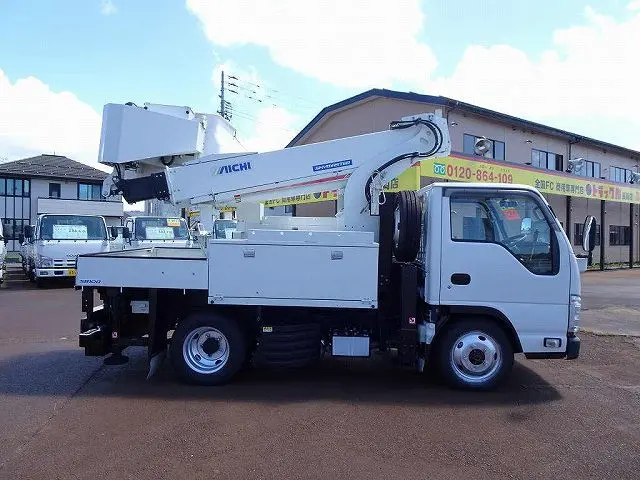 いすゞ エルフ TPG-NKS85AN(4WD)の写真22