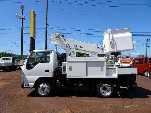 いすゞ エルフ TPG-NKS85AN(4WD)の写真23