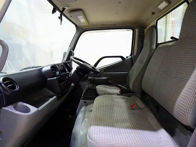 日野 デュトロ TKG-XZC605M(2WD)の写真8