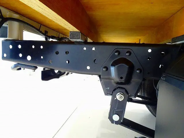 メッキホイールカバー付|いすゞ エルフ 2RG-NKR88A(2WD)の写真40