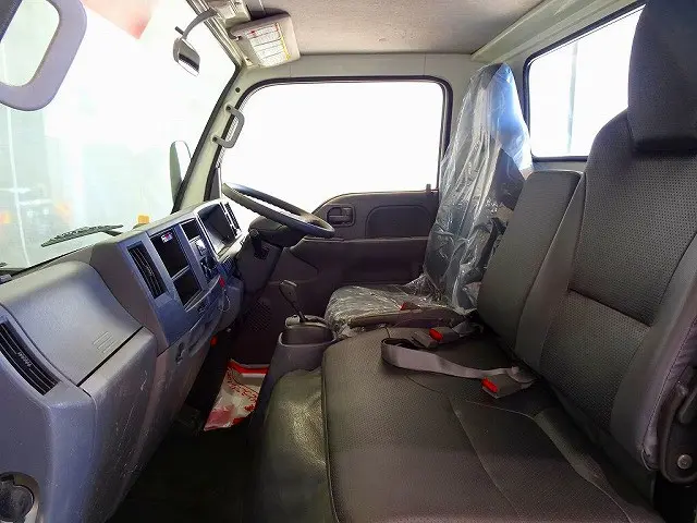 AC　PS　PW　SRS　ABS　キーレス　AMラジオ　ETC　ターボ　排気ブレーキ　トラクションコントロール|いすゞ エルフ TPG-NJR85A(2WD)の写真8