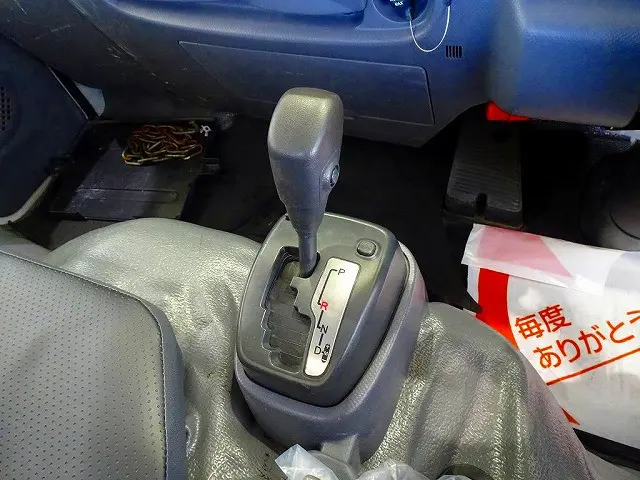 フロアAT　2ペダル|いすゞ エルフ TPG-NJR85A(2WD)の写真13