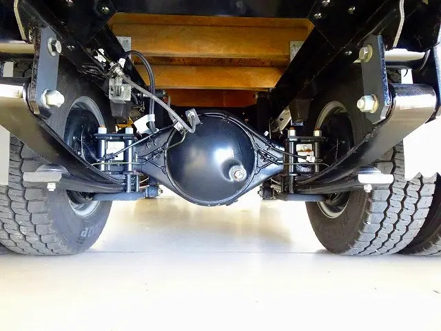 いすゞ エルフ TPG-NJR85A(2WD)の写真35