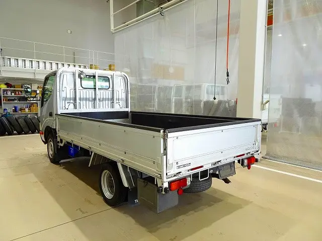 トヨタ トヨエース QDF-KDY231(2WD)の写真4