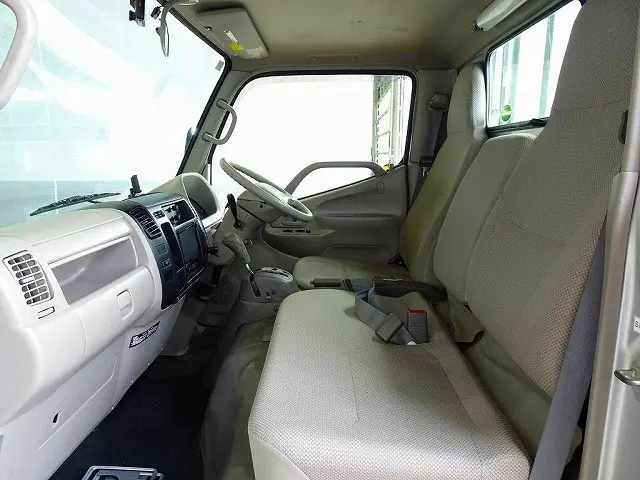 トヨタ トヨエース QDF-KDY231(2WD)の写真8