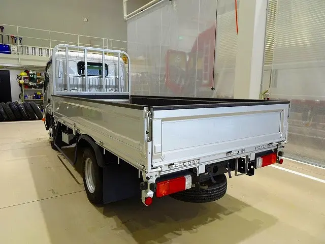 トヨタ ダイナ 2KG-XZC645(2WD)の写真4