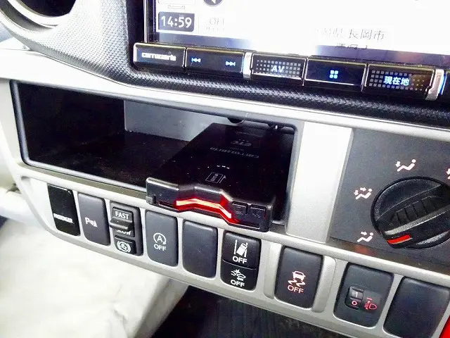 トヨタ ダイナ 2KG-XZC645(2WD)の写真11