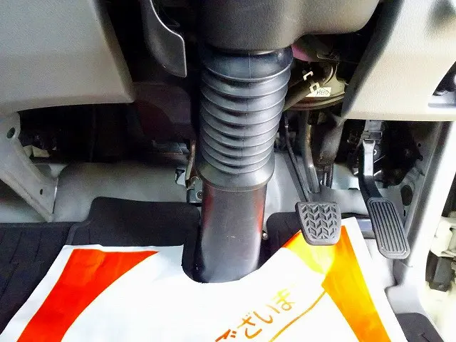 フロアAT 2ペダル|日野 デュトロ TPG-XZU605M(2WD)の写真15