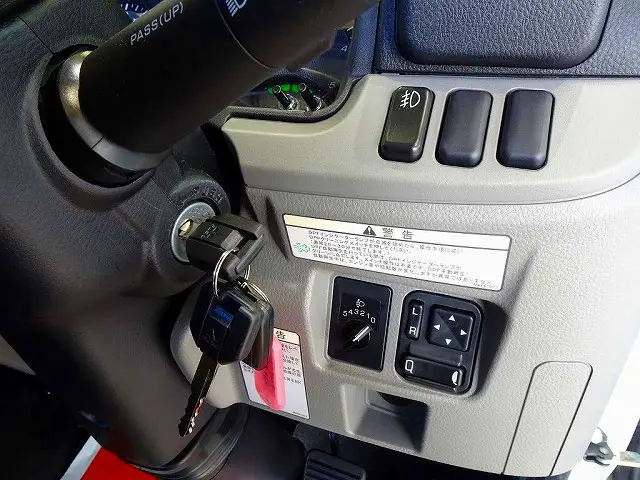 三菱 キャンター 2PG-FGA50(4WD)の写真17