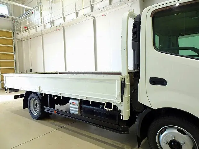 荷台内寸:436×208×38 三方開 左右セイコーラック 埋め込みフック3対|日野 デュトロ 2RG-XZU710M(2WD)の写真21