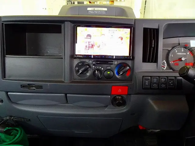 いすゞ エルフ 2RG-NHS88A(4WD)の写真10