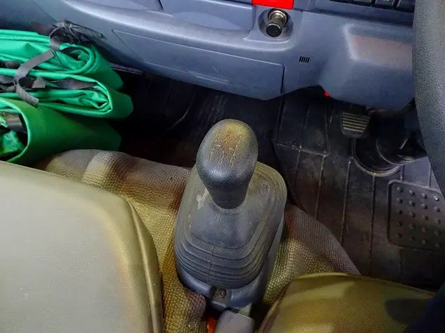 いすゞ エルフ 2RG-NHS88A(4WD)の写真14