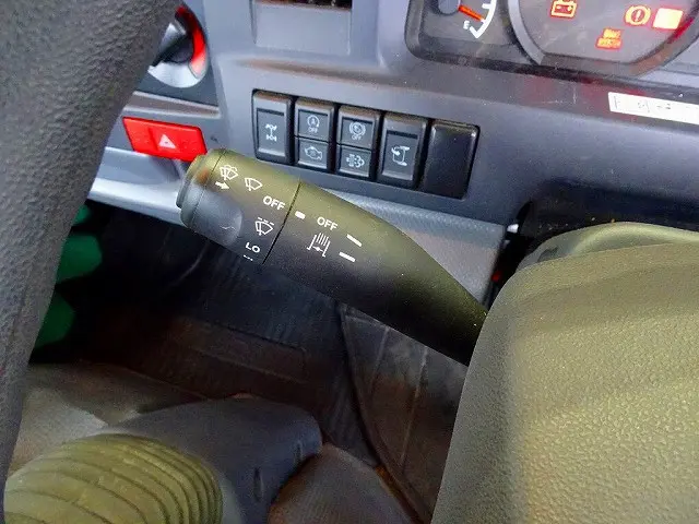 いすゞ エルフ 2RG-NHS88A(4WD)の写真17