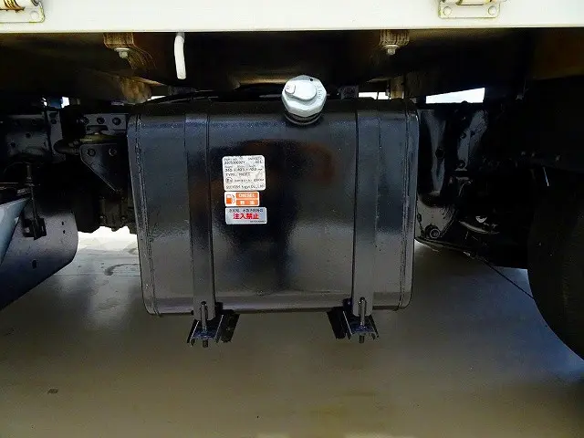 いすゞ エルフ 2RG-NHS88A(4WD)の写真34