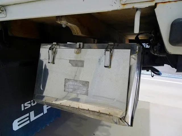 いすゞ エルフ 2RG-NHS88A(4WD)の写真36