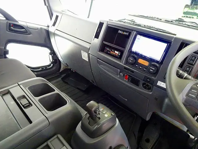 AC PS PW SRS ABS キーレス 左電格ミラー/ヒーター 社外メモリーナビ/フルセグTV/DVD(CN-RE06D) ETC2.0 バックモニター アドブルー フロアAT 2ペダル|いすゞ フォワード 2RG-FRR90T2(2WD)の写真9