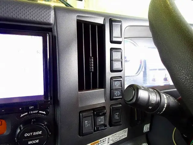 いすゞ フォワード 2RG-FRR90T2(2WD)の写真12