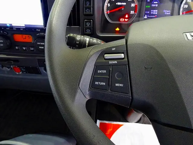 いすゞ フォワード 2RG-FRR90T2(2WD)の写真20