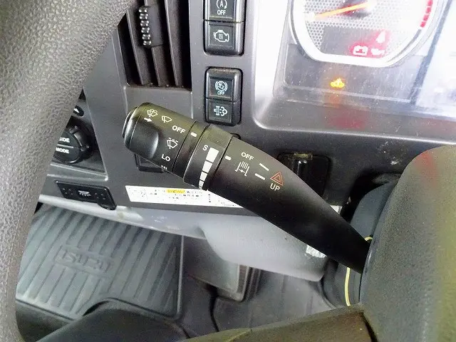 いすゞ フォワード 2RG-FRR90T2(2WD)の写真21