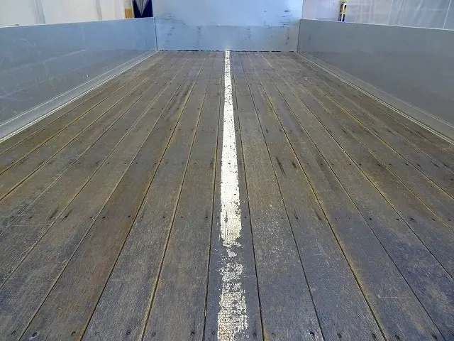 いすゞ フォワード 2RG-FRR90T2(2WD)の写真24