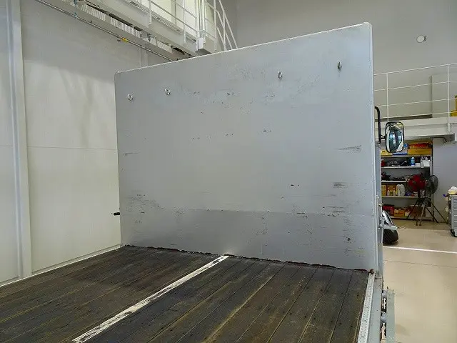 荷台内寸:530×216×47 小平産業 三方開 アルミアオリ 左右セイコーラック 左右リア支柱脱着可 横ねた15本 前立て鳥居鉄板張り/丸フック4個 左右床端ラッシングレールフック付|いすゞ フォワード 2RG-FRR90T2(2WD)の写真28