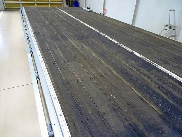 荷台内寸:530×216×47 小平産業 三方開 アルミアオリ 左右セイコーラック 左右リア支柱脱着可 横ねた15本 前立て鳥居鉄板張り/丸フック4個 左右床端ラッシングレールフック付|いすゞ フォワード 2RG-FRR90T2(2WD)の写真32