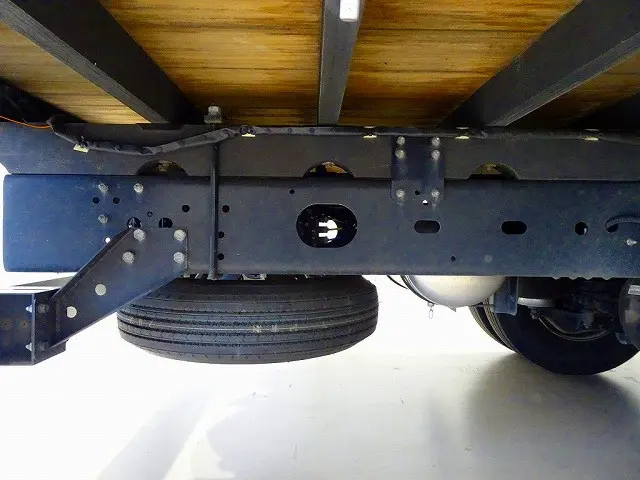 いすゞ フォワード 2RG-FRR90T2(2WD)の写真36