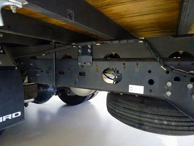 いすゞ フォワード 2RG-FRR90T2(2WD)の写真42