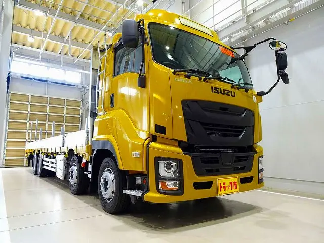 お問合せ管理No.A559　R3 ギガ 13.6t 4軸 アルミブロック 平ボデー リアエアサス 380ps　|いすゞ ギガ 2PG-CYJ77C(8x4)の写真2