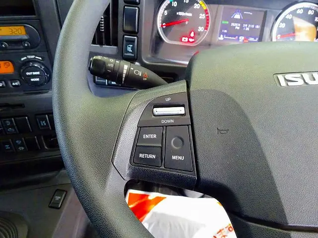 いすゞ ギガ 2PG-CYJ77C(8x4)の写真20