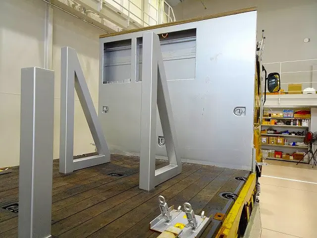 前立て鳥居工具棚/埋め込みフック5個/枕木取付|いすゞ ギガ 2PG-CYJ77C(8x4)の写真28