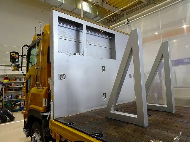 前立て鳥居工具棚/埋め込みフック5個/枕木取付|いすゞ ギガ 2PG-CYJ77C(8x4)の写真29