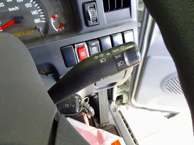 いすゞ エルフ TPG-NJR85A(2WD)の写真17