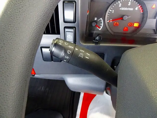 いすゞ エルフ 2PG-NPS88AR(4WD)の写真19