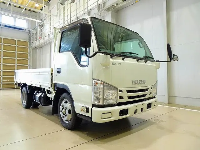 いすゞ エルフ TRG-NHR85A(2WD)の写真2