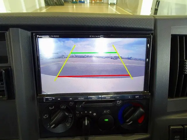 いすゞ エルフ TRG-NHR85A(2WD)の写真15