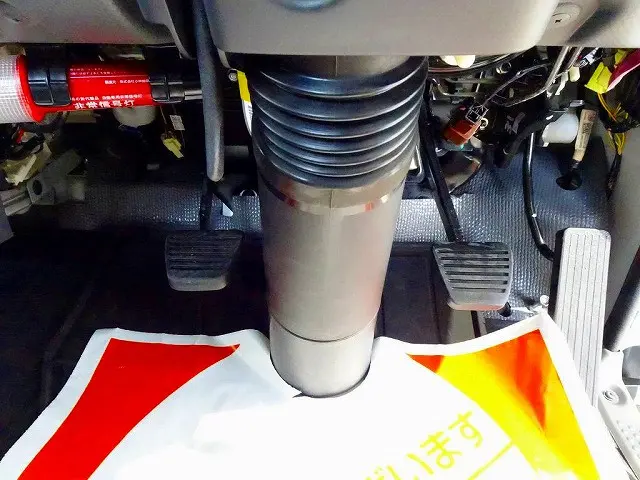 いすゞ エルフ TRG-NHR85A(2WD)の写真18