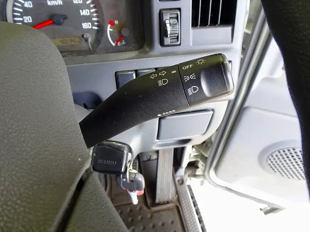 いすゞ エルフ TRG-NHR85A(2WD)の写真21