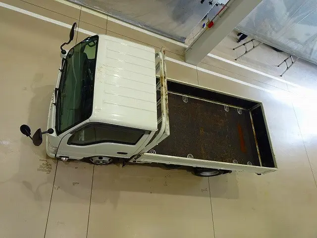 いすゞ エルフ TRG-NHR85A(2WD)の写真29