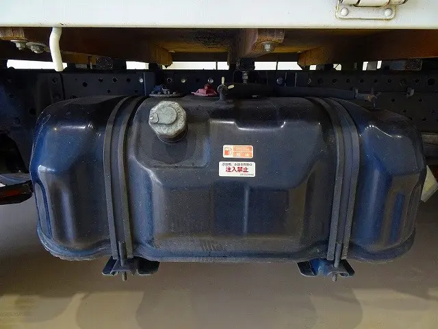 いすゞ エルフ TRG-NHR85A(2WD)の写真32