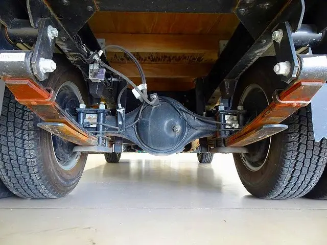 いすゞ エルフ TRG-NHR85A(2WD)の写真35