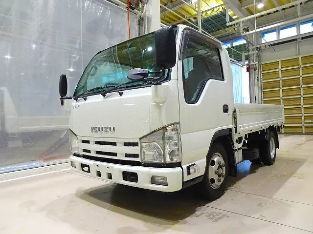いすゞ エルフ TKG-NJR85A(2WD)の写真1