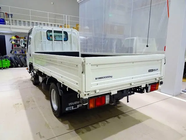 いすゞ エルフ TKG-NJR85A(2WD)の写真4