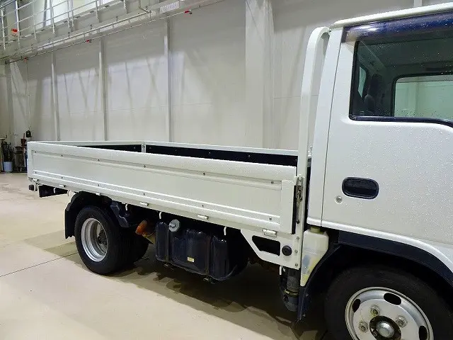 いすゞ エルフ TKG-NJR85A(2WD)の写真18