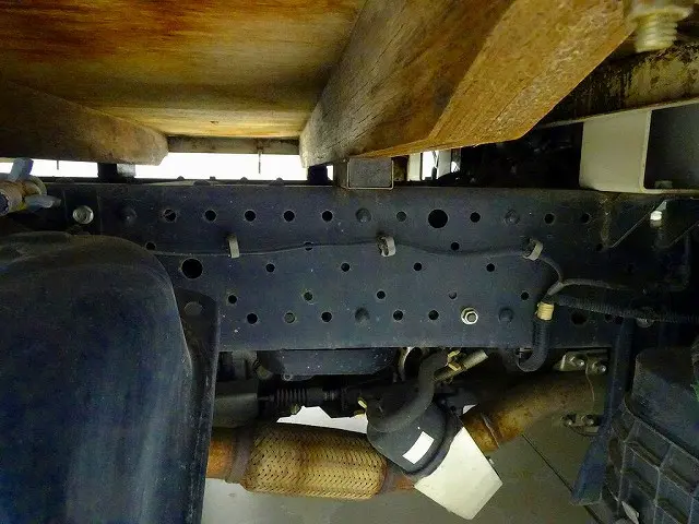 いすゞ エルフ TKG-NJR85A(2WD)の写真26