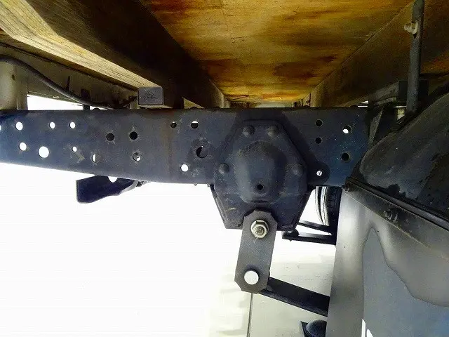 いすゞ エルフ TKG-NJR85A(2WD)の写真28