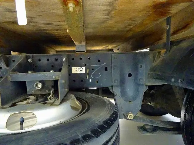 いすゞ エルフ TKG-NJR85A(2WD)の写真32