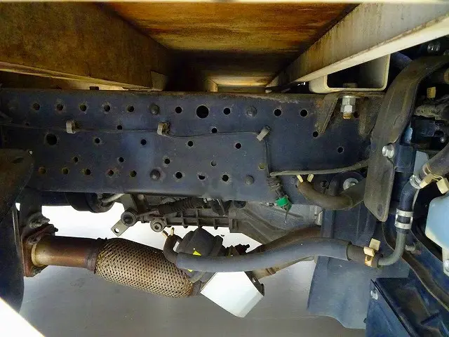 いすゞ エルフ TRG-NHR85A(2WD)の写真25