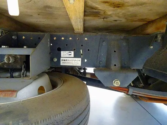 いすゞ エルフ TRG-NHR85A(2WD)の写真32