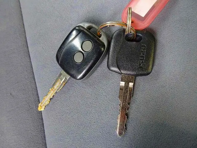 いすゞ エルフ TRG-NHR85A(2WD)の写真40